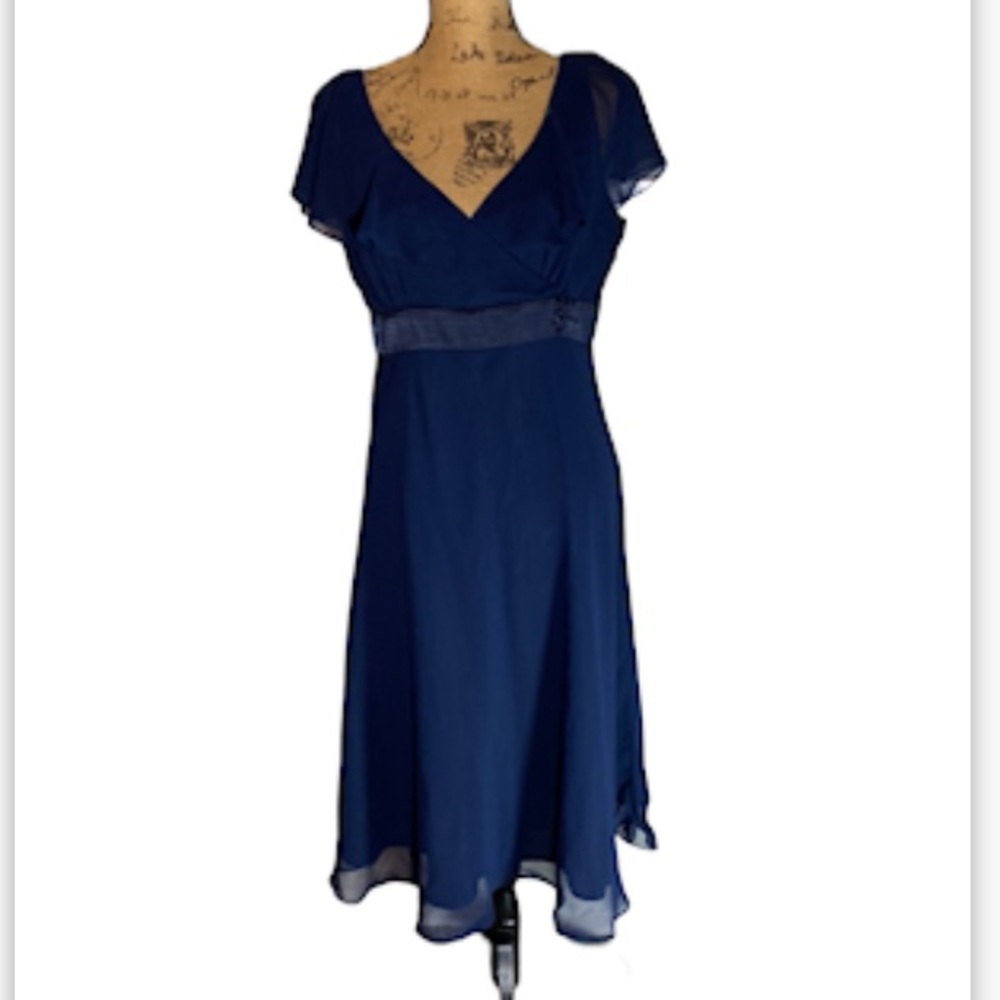 Vintage R & M Richards Short Sleeve V-neck  Chiffon Style Dress Size 14